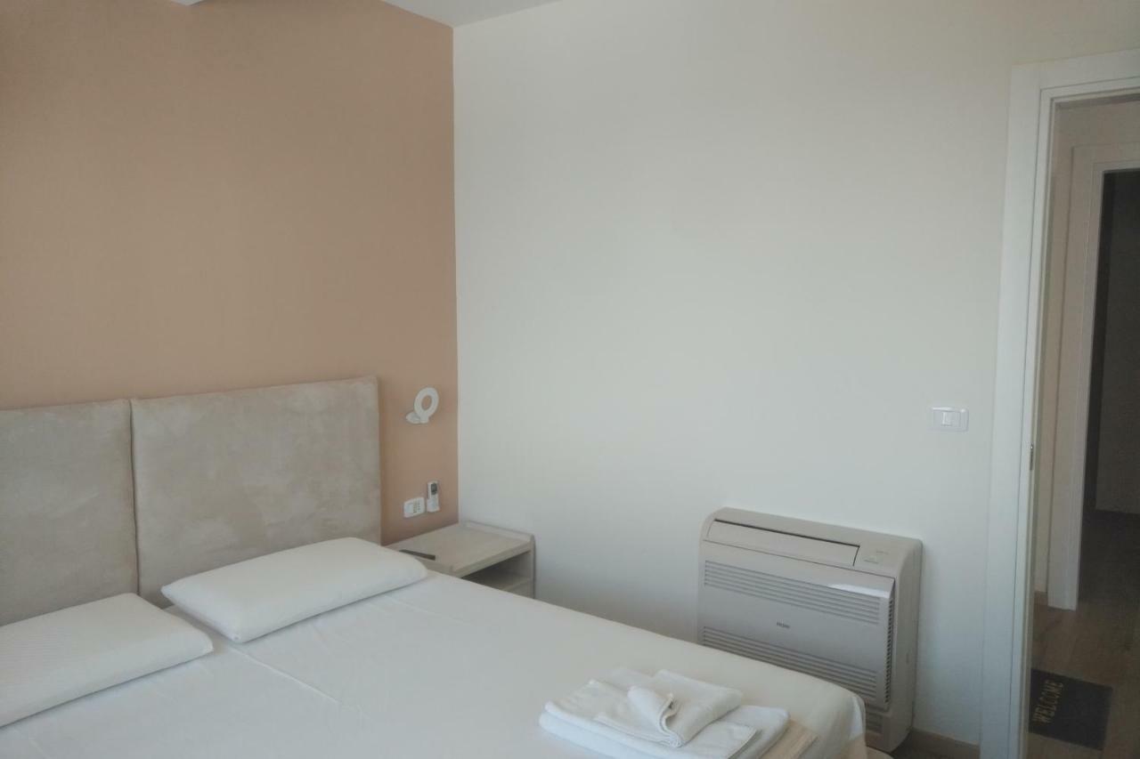 Deluxe Sea Apartment Vlora Kültér fotó